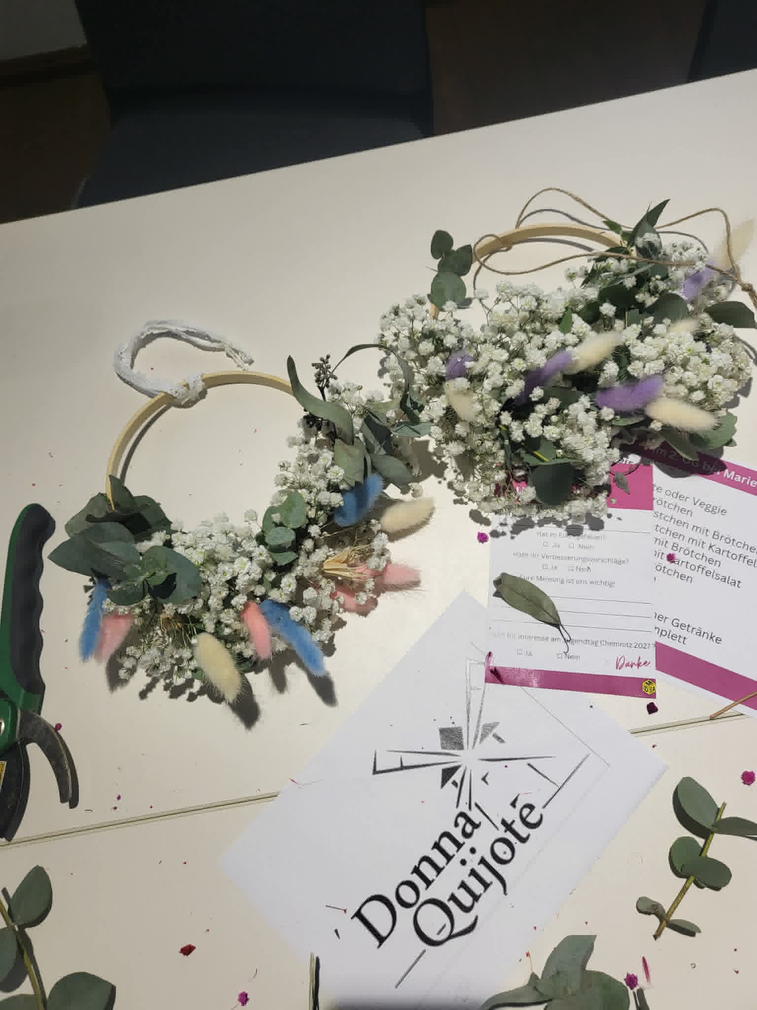 Blumenkranz binden aus Trockenblumen
