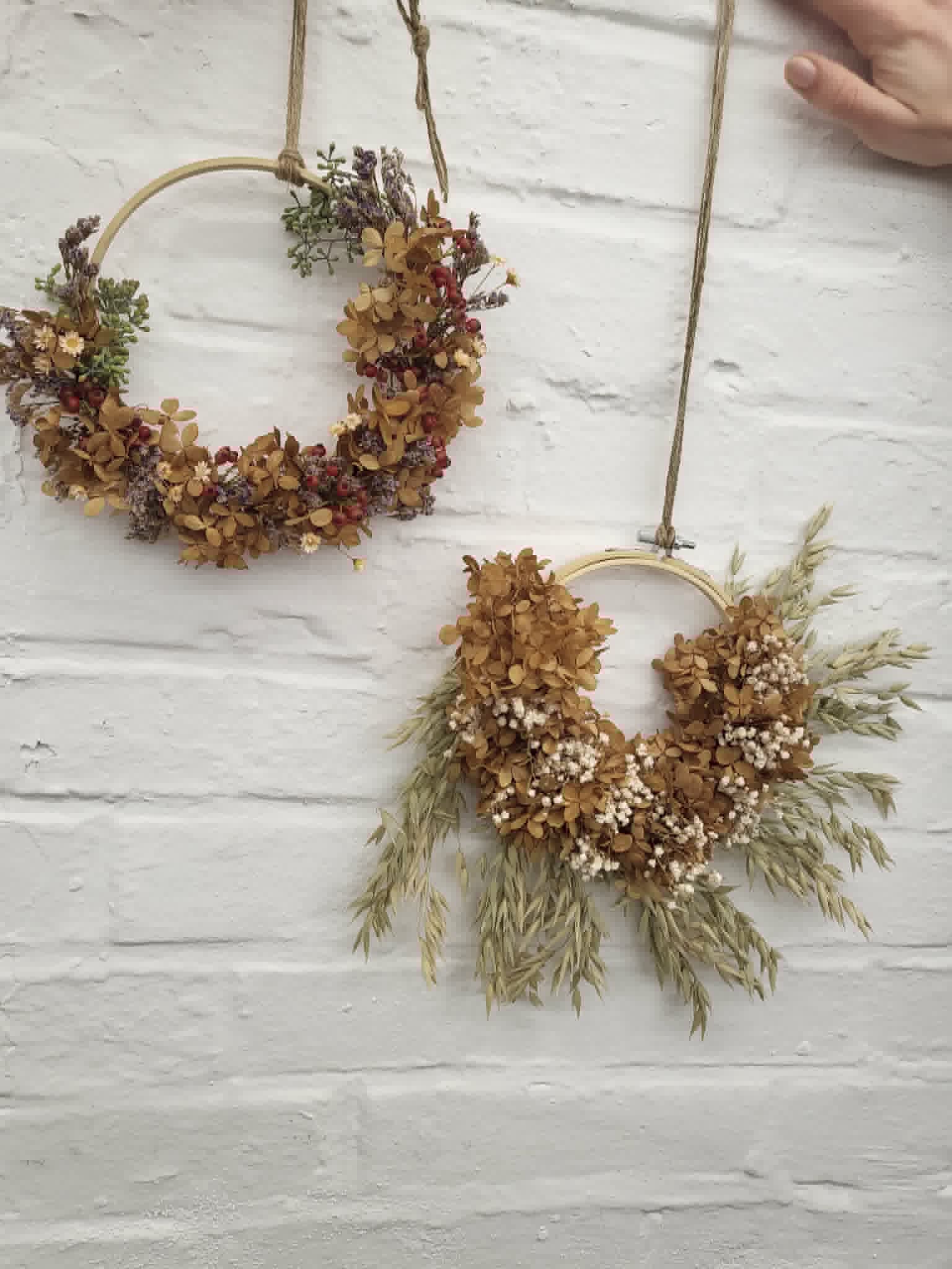 Blumenkranz binden aus Trockenblumen – Bild 5
